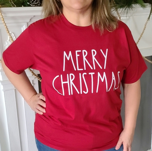 Rae Dunn Inspired Women's Merry Christmas Red Tee - Picture 1 of 1